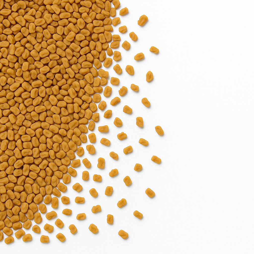 Nærbillede af spredte gule bukkehornsfrø på hvid baggrund