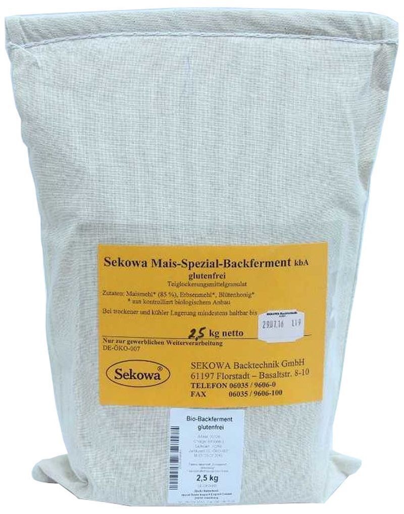 Sack mit Sekowa Mais-Spezial-Backferment, glutenfrei, 2,5 kg, naturfarbener Leinenbeutel mit gelbem Firmenetikett und Produktinformation