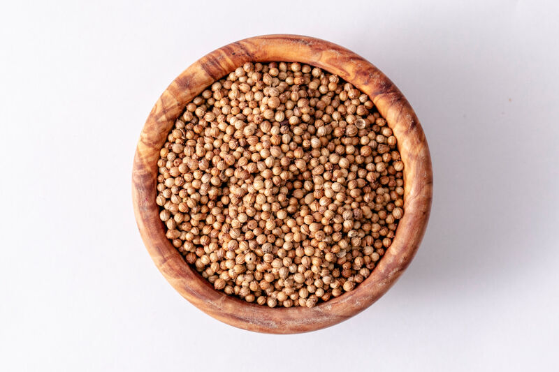 Organic whole coriander