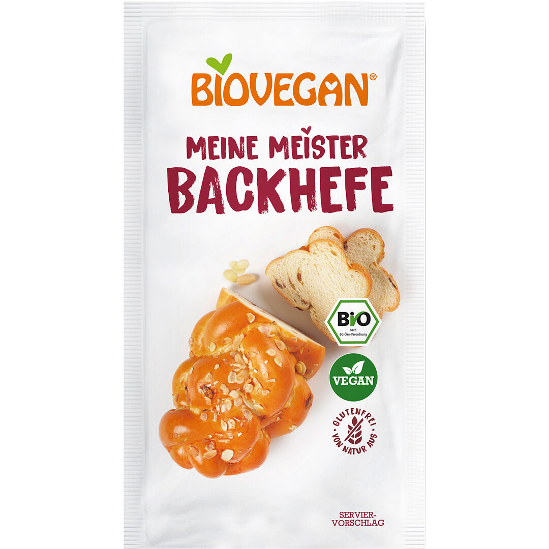 Biovegan organic baking yeast sachet with bread