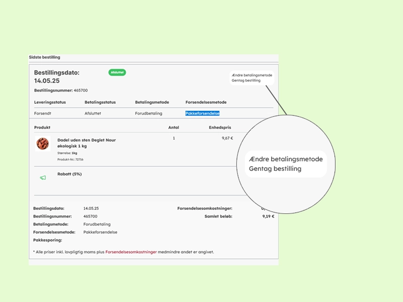 Skærmbillede af ordrehistorik med seneste bestilling d. 14.05.25: ordrenummer, leverings- og betalingsstatus, forsendelsesmetode 'Pakkeforsendelse' samt produktet 'Dadler uden sten Deglet Nour økologisk 1 kg' og knapperne 'Ændre betalingsmetode' og 'Genta